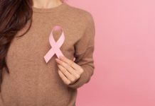علائم سرطان سینه چیست؟