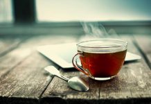 خواص و مضرات نوشیدن چای داغ