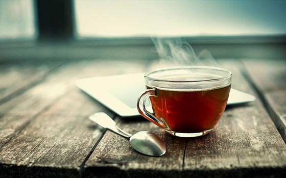 خواص و مضرات نوشیدن چای داغ