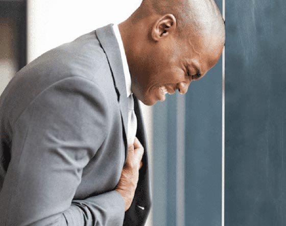 درد قفسه سینه ناشی از اضطراب چگونه است؟
